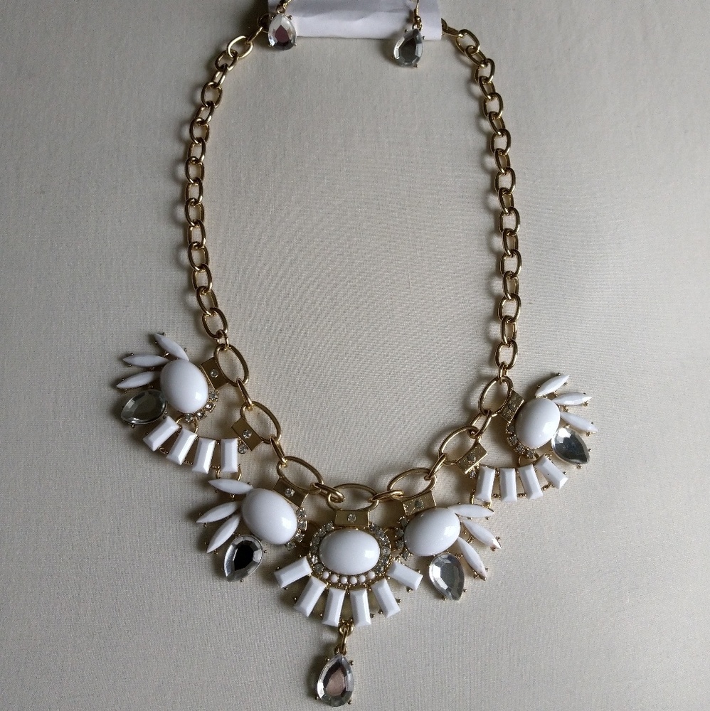 LAST ONE! Statement Necklace